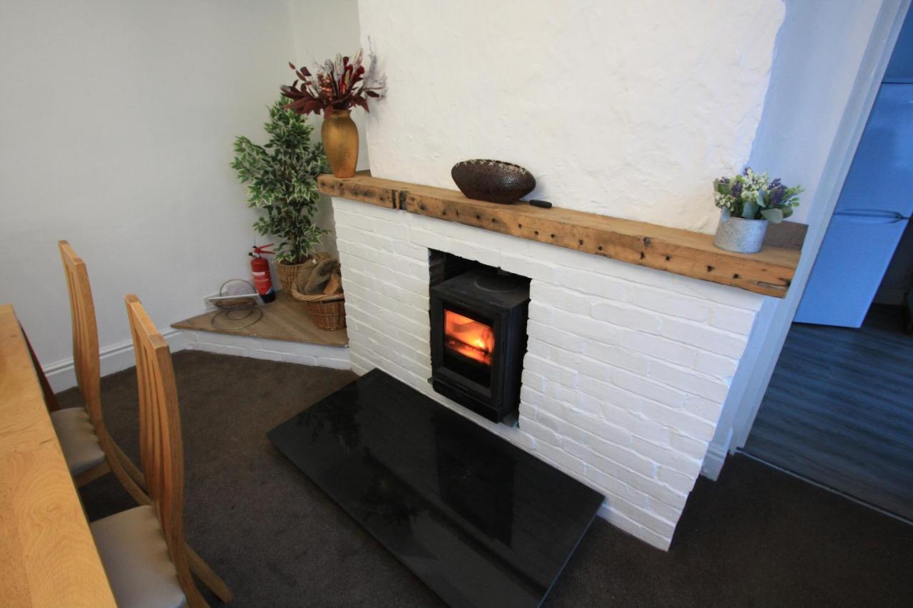 Lymm Cottage Holiday home Lymm